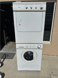 Pre-Owned Frigidaire & Kenmore Gas Laundry Center 