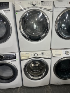 Pre-Owned Whirlpool 4.3 cu. ft. Duet Steam Front Load Washer & Gas Dryer (White)