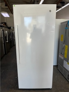 New-GE ENERGY STAR 21.3 Cu. Ft. Frost-Free Garage Ready Upright Freezer (White)  Model #: FUF21DLRWW