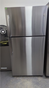 GE 21.9 Cu. Ft. Garage Ready Top-Freezer Refrigerator (Stainless Steel)  Model #: GTS22KYNRFS