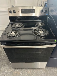 GE ENERGY STAR 30" Free-Standing Electric Range (Stainless Steel)  Model #: JBS360RTSS