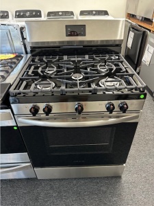 New-Frigidaire 30-in 5.1-cu ft Freestanding Natural Gas Range (Stainless Steel)  Model #FCRG3052BS