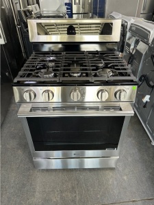 New- LG 6.3 cu. ft. Smart Wi-Fi Enabled Probake Convection Gas Range with Air Fry & EasyClean (Stain