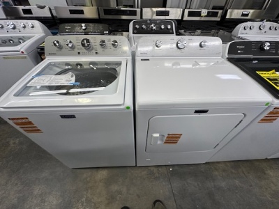 New-Maytag 4.8-Cu. Ft High Efficiency Top-Load Washer & Gas Dryer (White)  Model #MVW5430MW