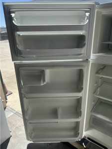 Kim's Appliances Top Freezer