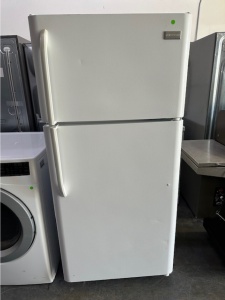 Pre-Owned Kenmore 253.6880201B standard-sized, top-mount refrigerator 18 cubic foot (White)  Model #