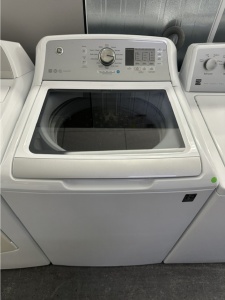 Pre-Owned GE 4.6 cu. ft. Capacity Washer with Stainless Steel Basket  Model #: GTW680BSJWS