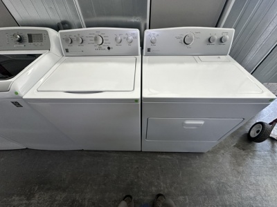 Pre-Owned Kenmore 4.3 Cu. Ft Top Load Washer and Electric Dryer 