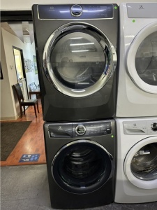 New- Electrolux 27 Inch Front Load Washer with Pre-Owned Electrolux 27 Inch 8.0 cu. ft. Gas Dryer 
