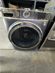 Pre-Owned GE Profile 28 Inch Smart Front Load Washer with 5.3 cu ft Capacity  Model #PFW870SPVRS