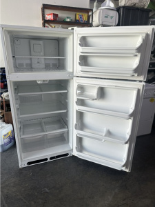 Kim's Appliances Top Freezer