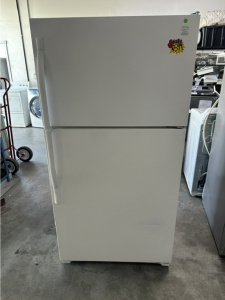 Pre-Owned KENMORE TOP-MOUNT REFRIGERATOR (White) MODEL #106.70212410