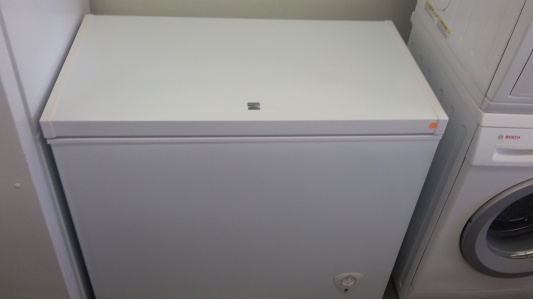 KENMORE 10 CUBIC FOOT CHEST FREEZER *OUT OF STOCK*