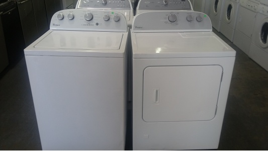 WHIRLPOOL HIGH EFFICIENCY TOP LOAD WASHER W/ GAS DRYER SET *OUT OF STOCK*